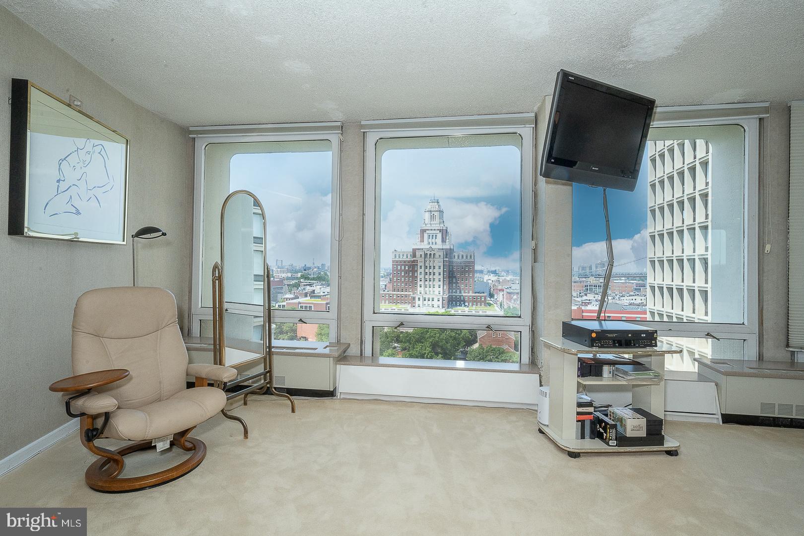 210 Locust Street, Unit 14AHW Philadelphia, PA 19106 - Photo 42 of 65