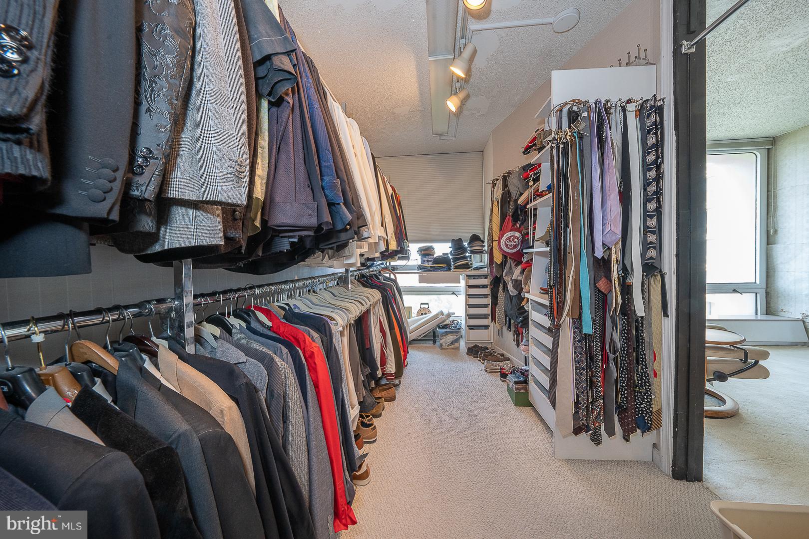 210 Locust Street, Unit 14AHW Philadelphia, PA 19106 - Photo 46 of 65