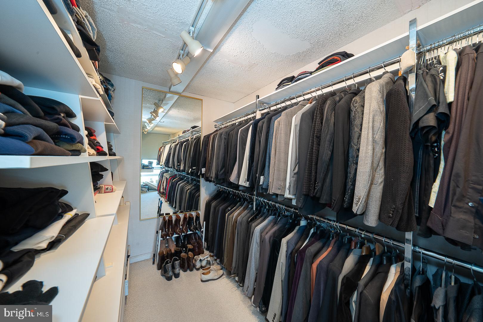 210 Locust Street, Unit 14AHW Philadelphia, PA 19106 - Photo 47 of 65