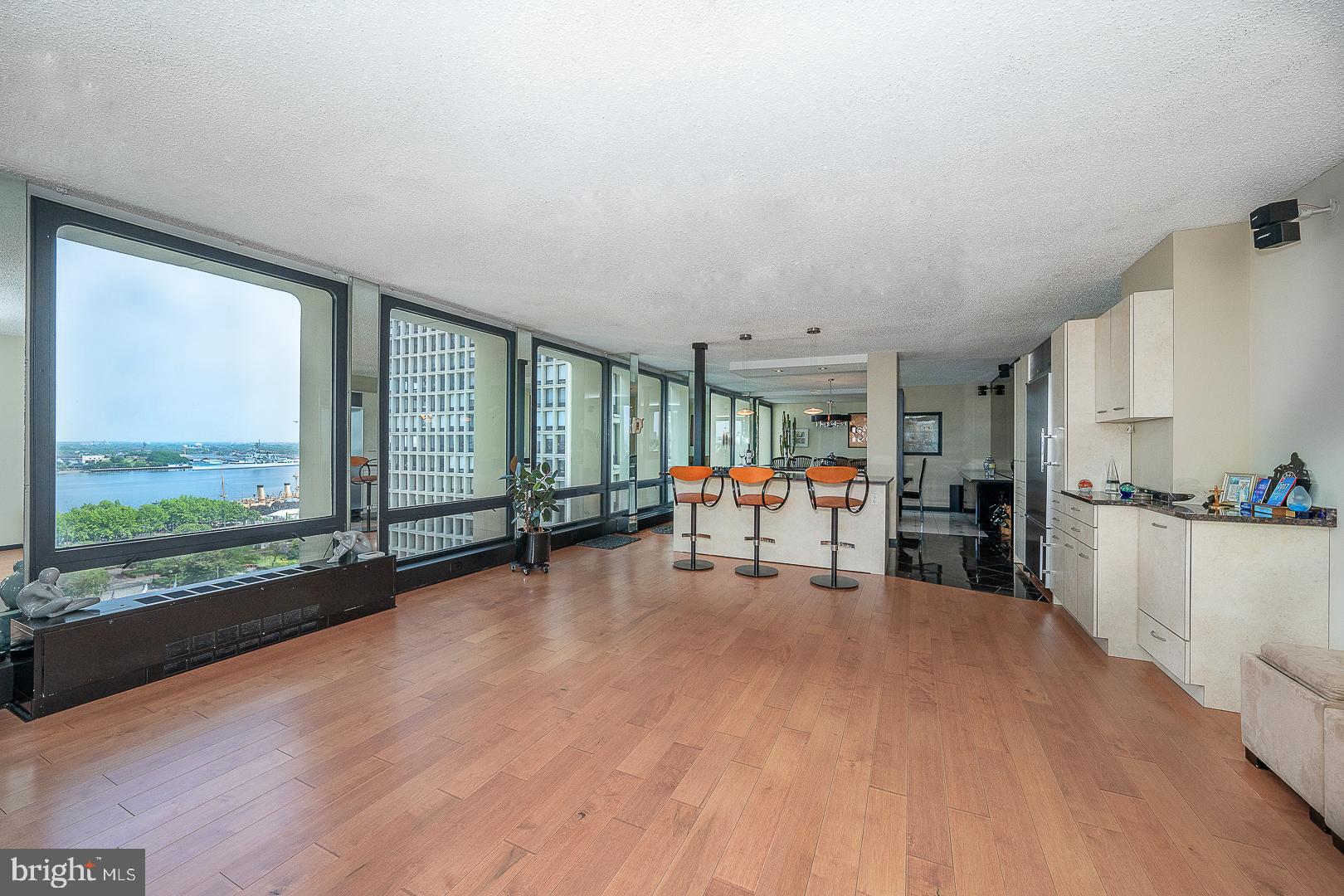 210 Locust Street, Unit 14AHW Philadelphia, PA 19106 - Photo 9 of 65