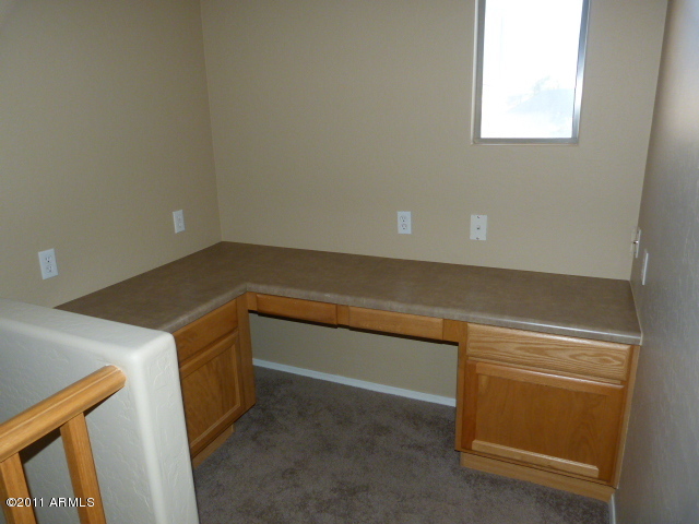 2506 South Martingale Road Gilbert, AZ 85295 - Photo 8 of 14 Loft/Desk area