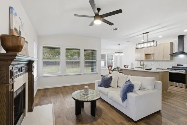 $425,000 | 1509 Continental Pass, Cedar Park, TX 78613