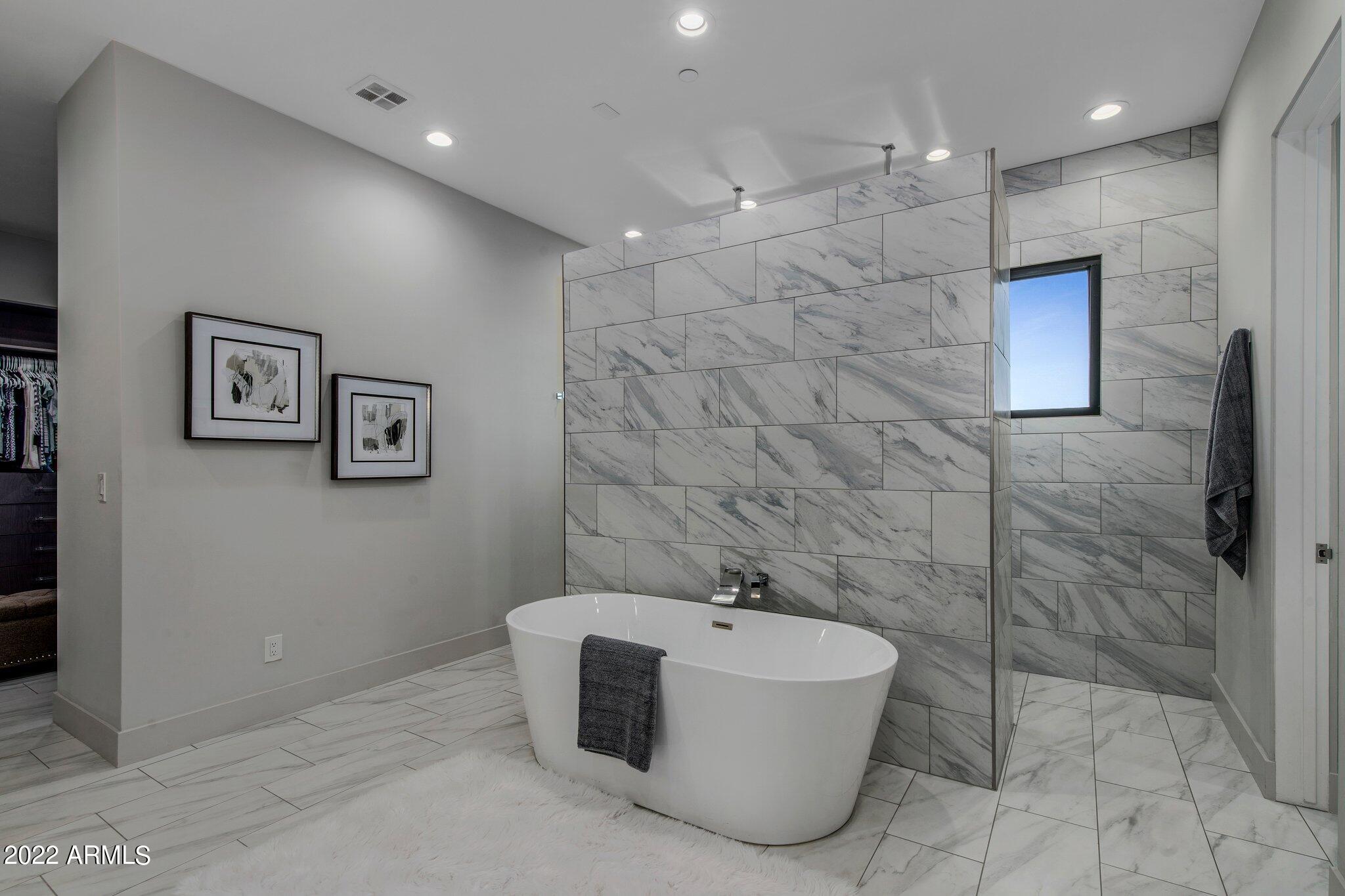 10297 East Joy Ranch Road Scottsdale, AZ 85262 - Photo 7 of 34 Primary bath