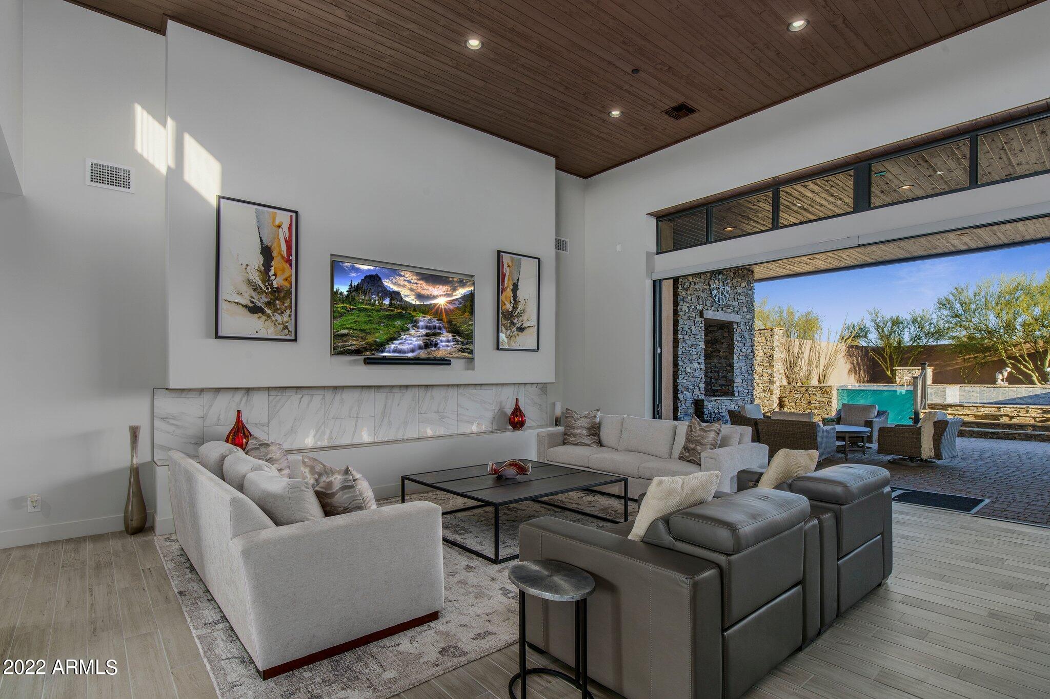 10297 East Joy Ranch Road Scottsdale, AZ 85262 - Photo 9 of 34 Living room