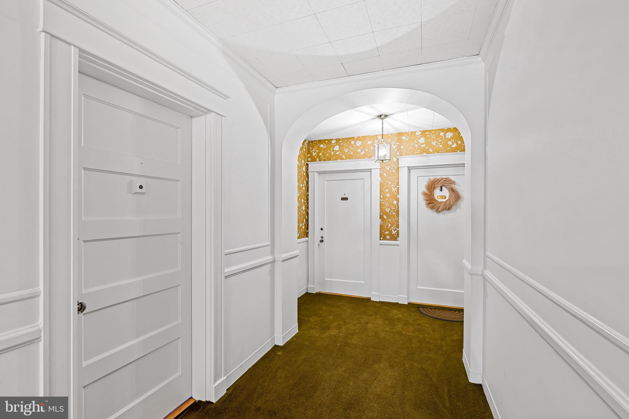 4300 Roland Avenue, Unit 302 Baltimore, MD 21210 - Photo 41 of 43 a view of walk in closet with window