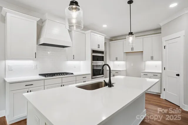 $799,999 | 217 Heartland Drive, Rock Hill, SC 29732