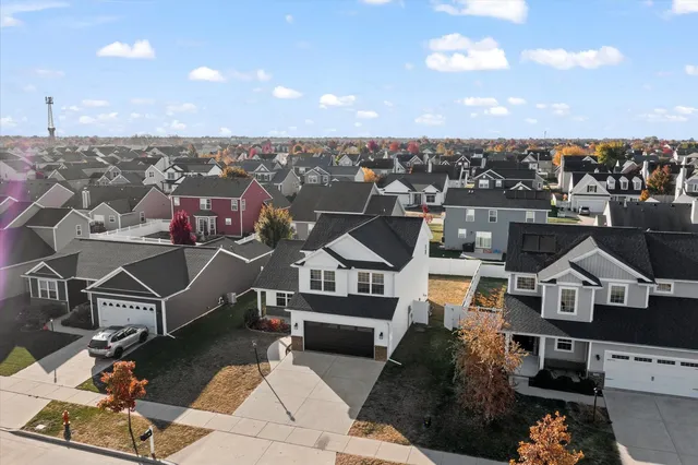 $418,900 | 3901 Slate Drive, Champaign, IL 61822