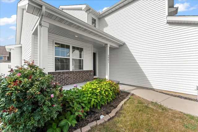 $418,900 | 3901 Slate Drive, Champaign, IL 61822