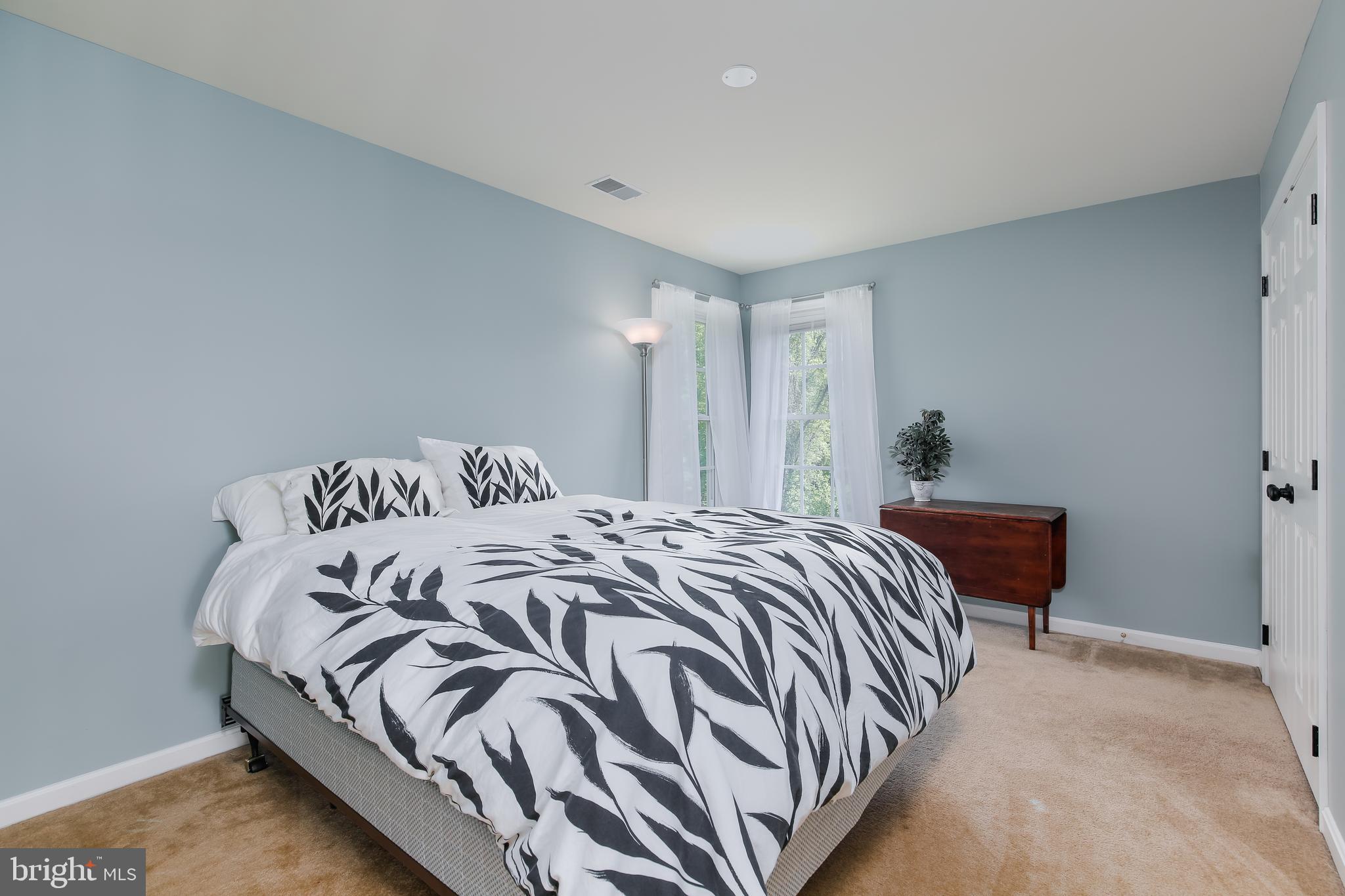 8436 Dogwood Road Baltimore, MD 21244 - Photo 22 of 38 2nd Bedroom