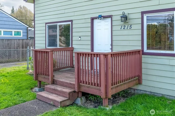 $446,000 | 1215 30th Avenue, Longview, WA 98632