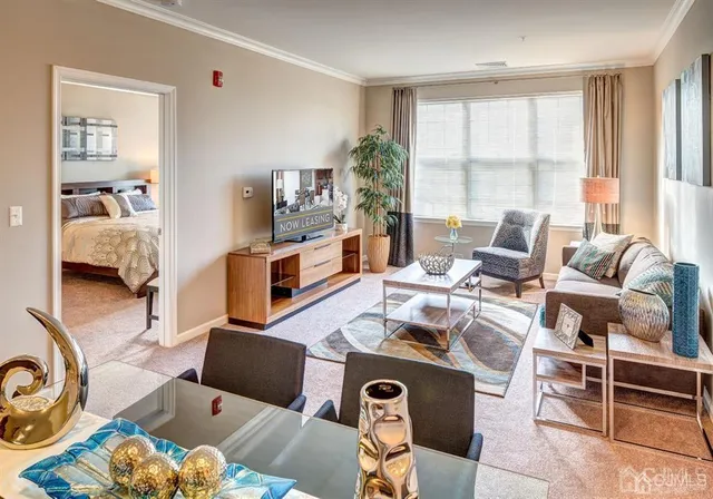 $2,797 | 125 West Main Street, Unit 428, Somerville, NJ 08876