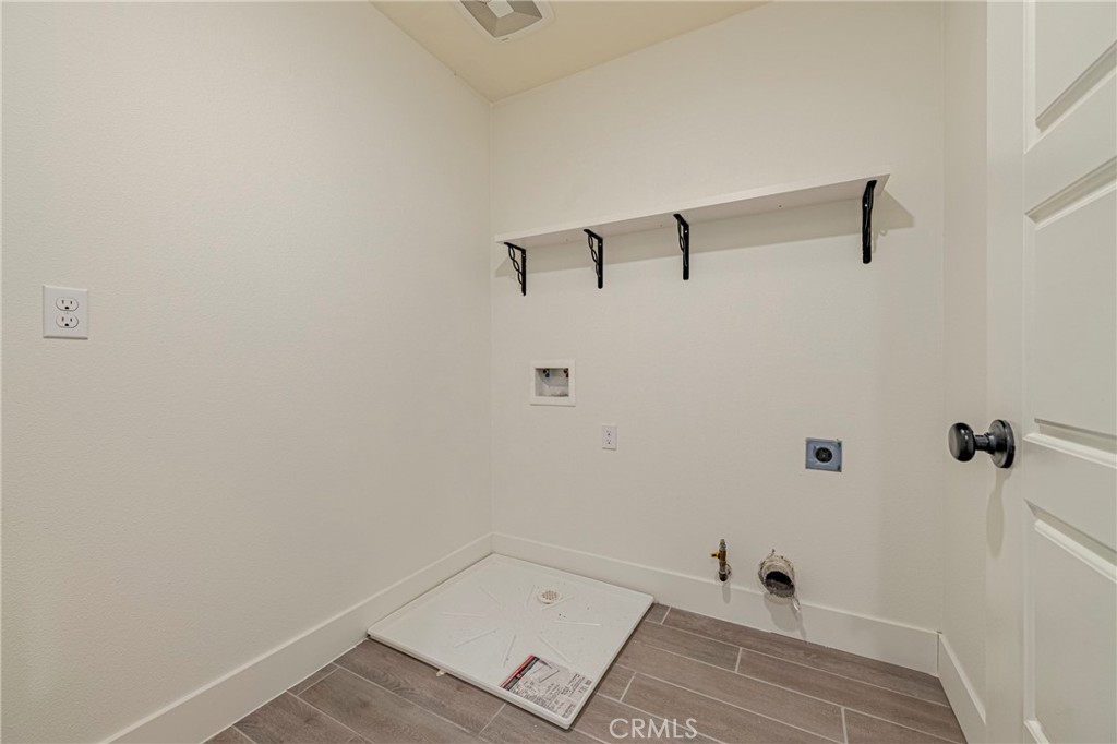 2104 Redding Way Atwater, CA 95301 - Photo 54 of 61