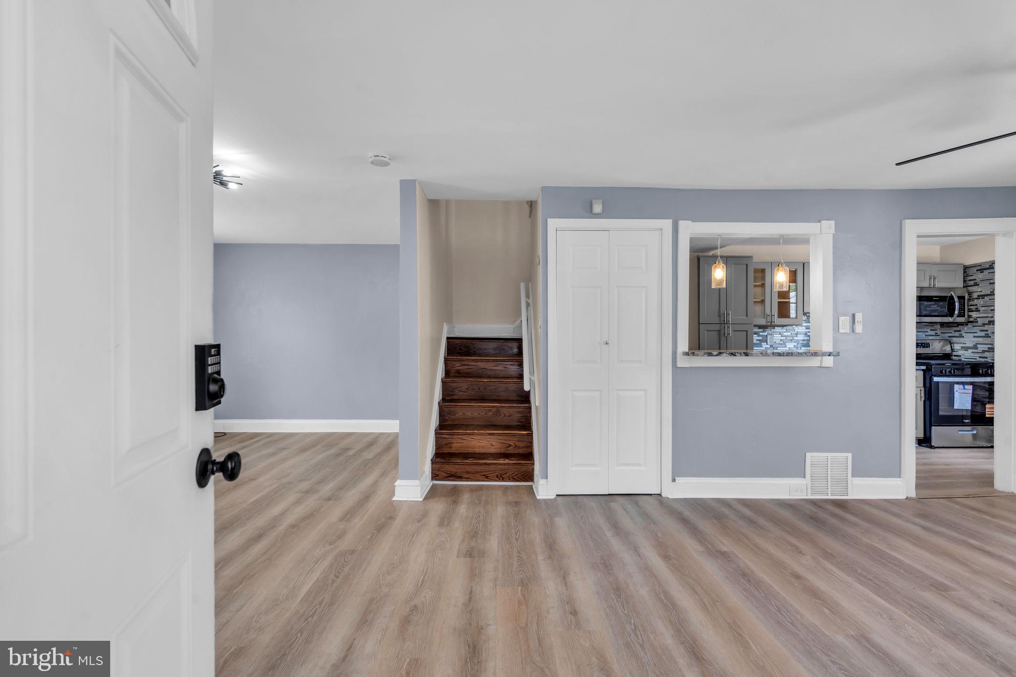 1095 Trent Road Camden, NJ 08104 - Photo 6 of 31