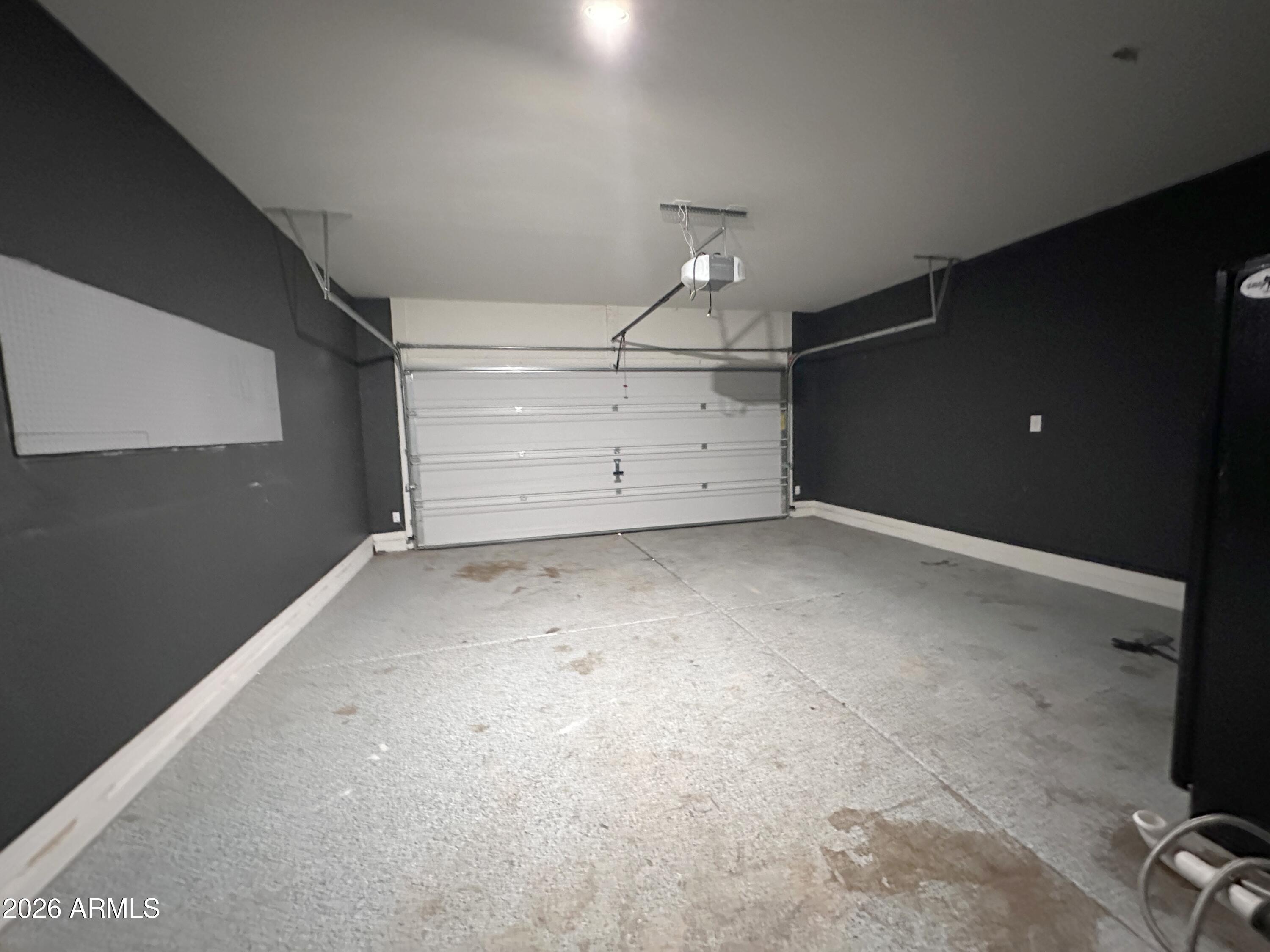 6085 East Athena Road Florence, AZ 85132 - Photo 34 of 46 Garage