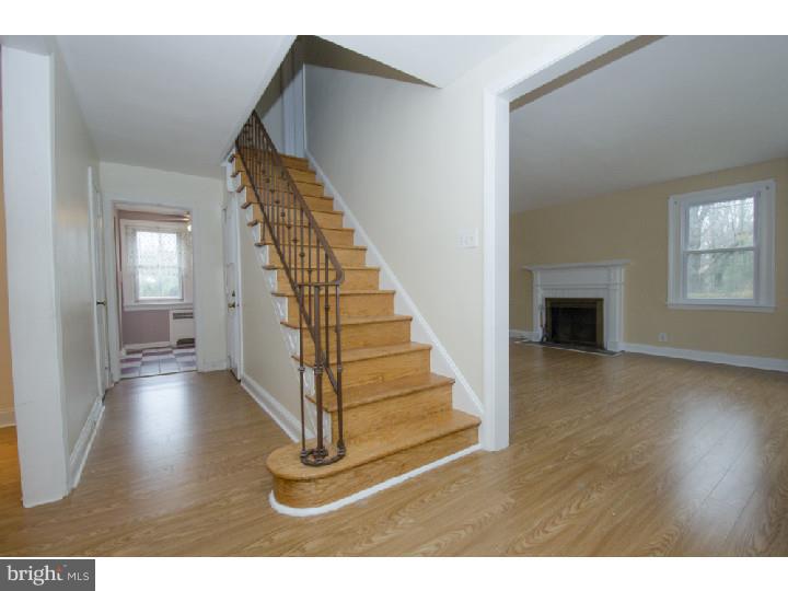 1401 Dorset Lane Wynnewood, PA 19096 - Photo 4 of 25 Gallery Image 4