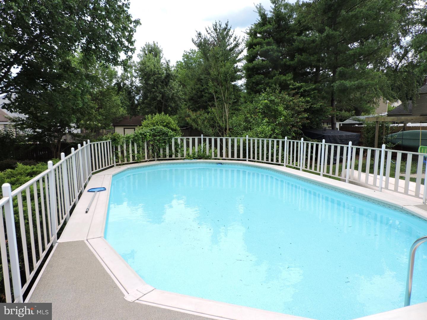 8 Glascow Road Westampton, NJ 08060 - Photo 15 of 18 Pool