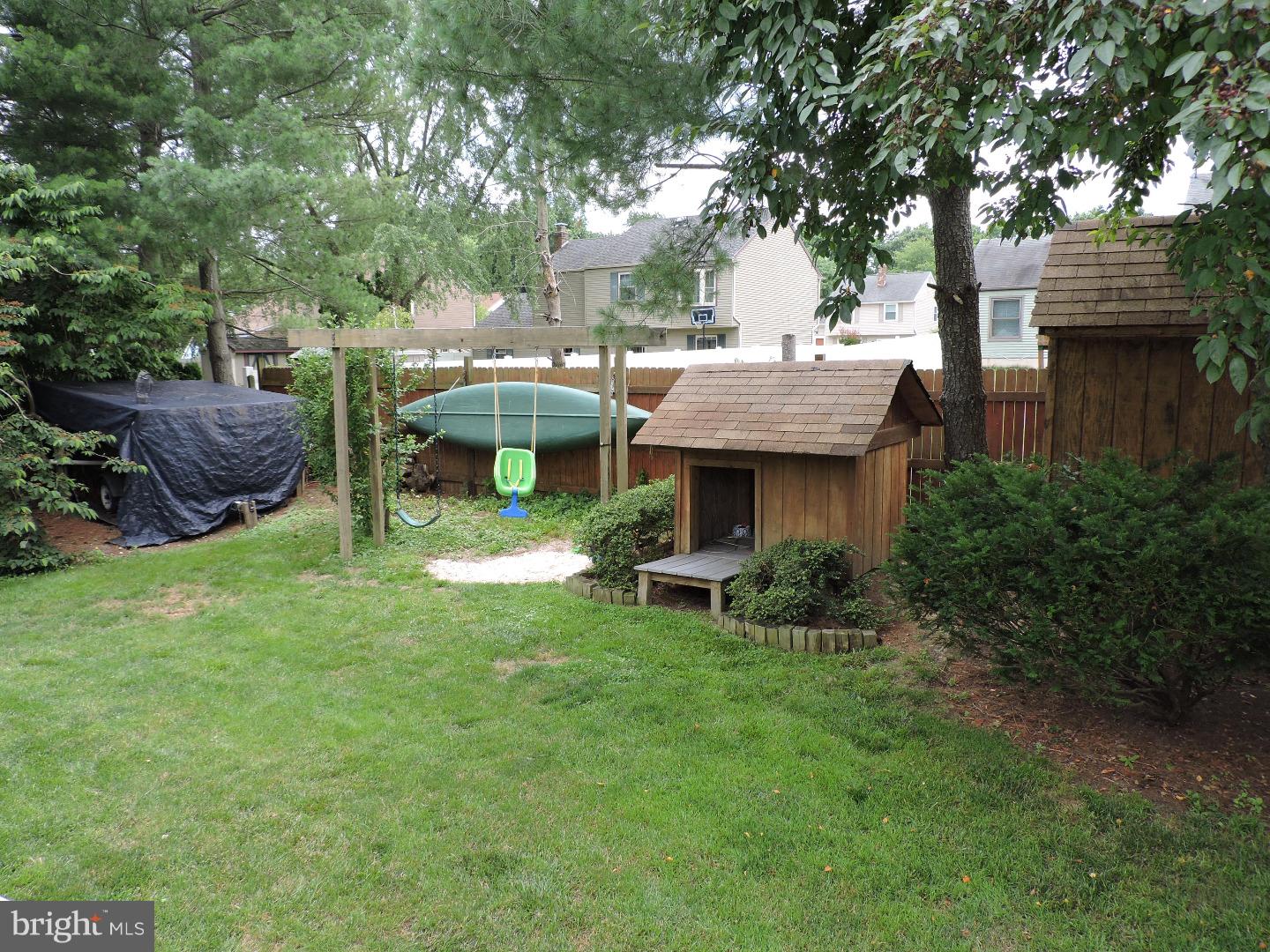 8 Glascow Road Westampton, NJ 08060 - Photo 16 of 18 Storage Shed