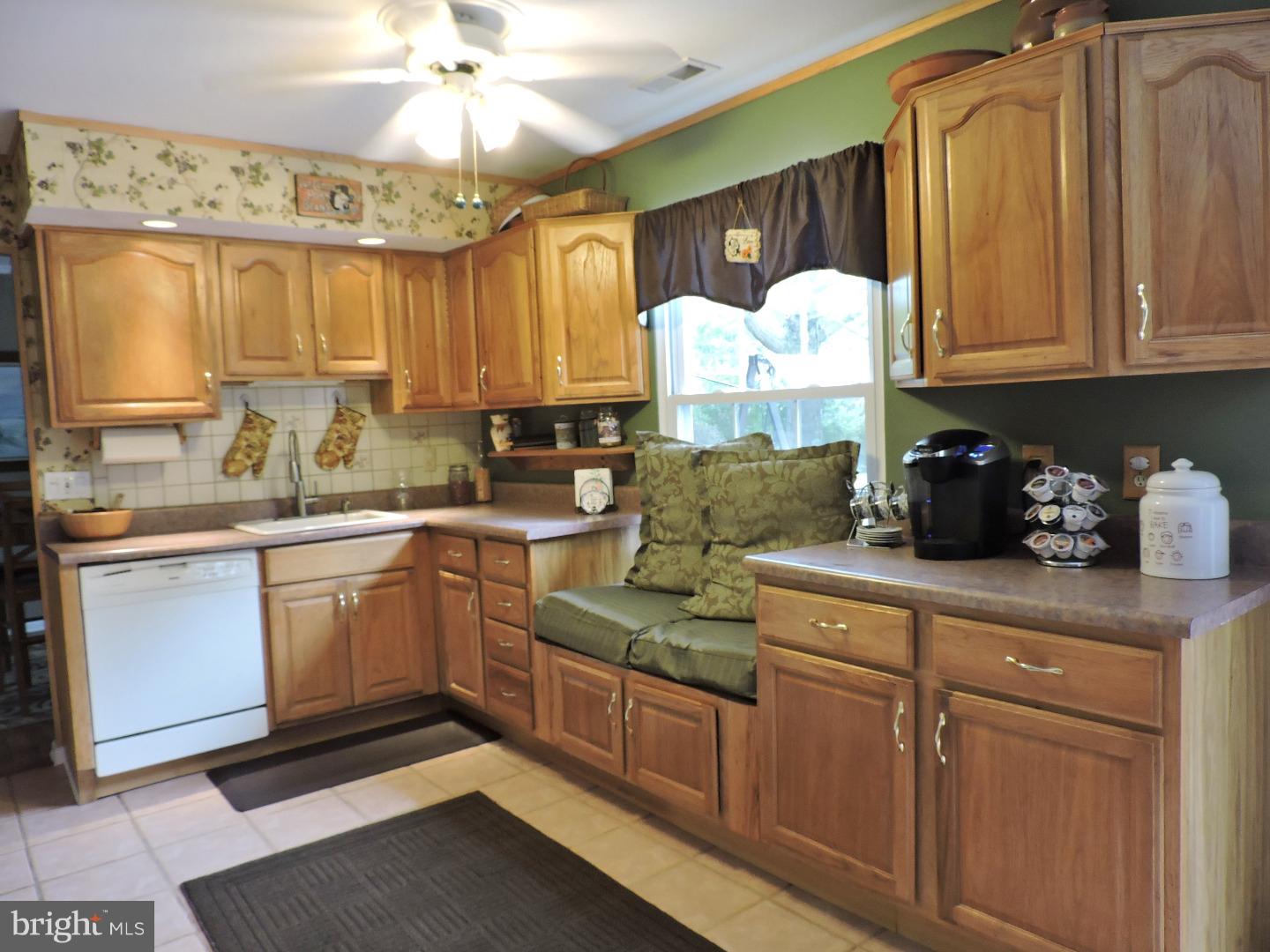 8 Glascow Road Westampton, NJ 08060 - Photo 6 of 18 Kitchen