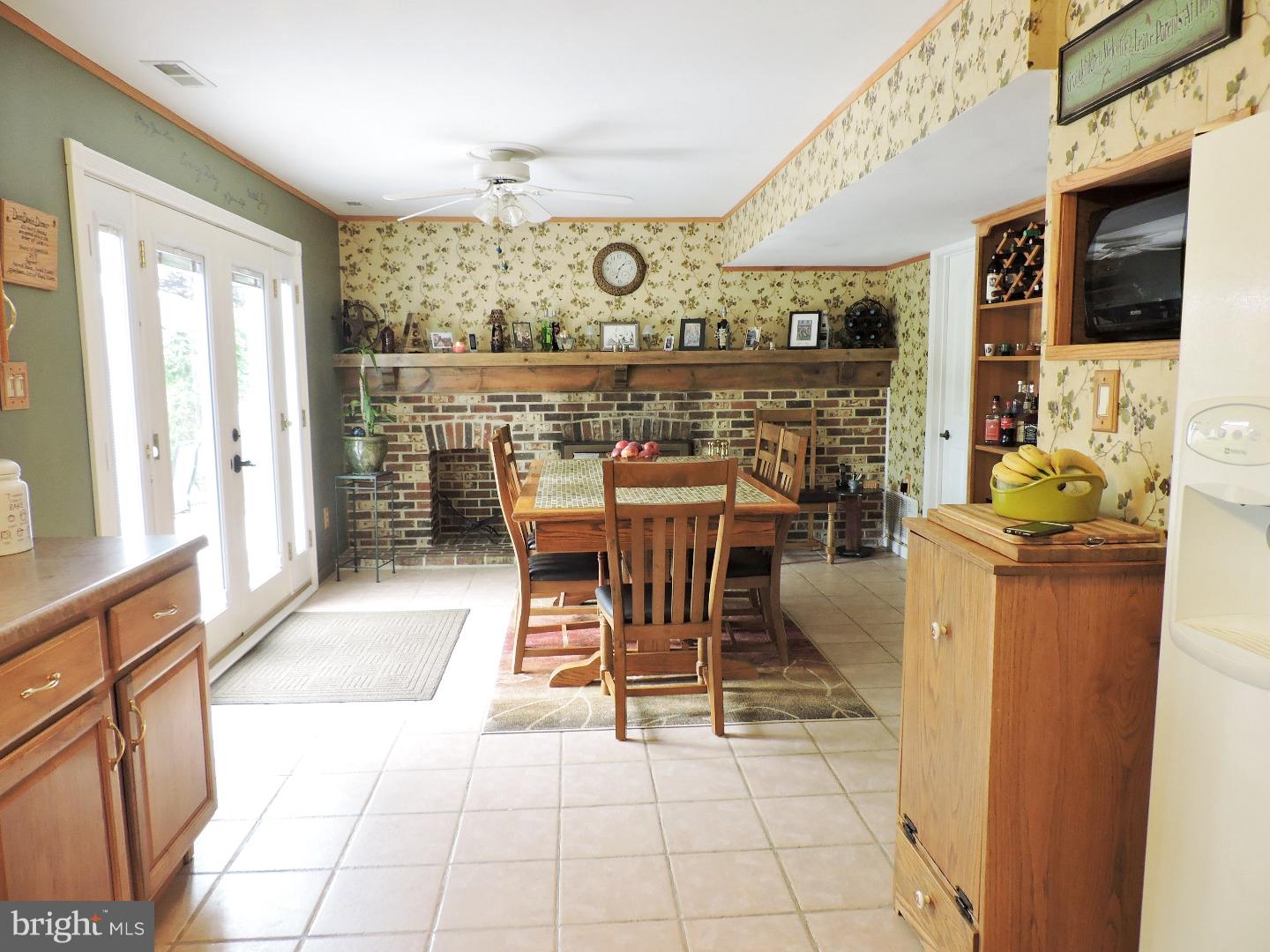 8 Glascow Road Westampton, NJ 08060 - Photo 7 of 18 Breakfast Room