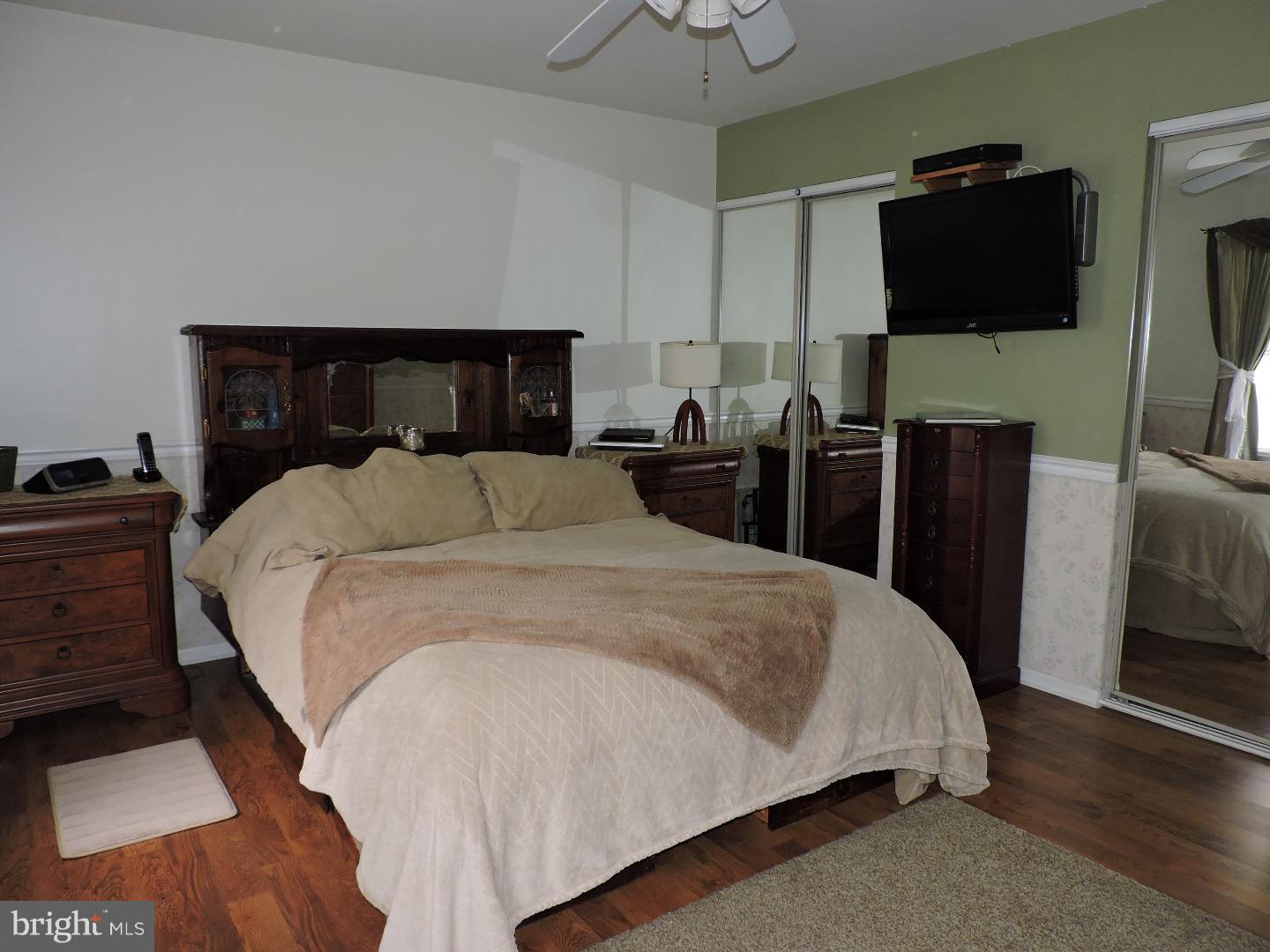 8 Glascow Road Westampton, NJ 08060 - Photo 9 of 18 Master Bedroom