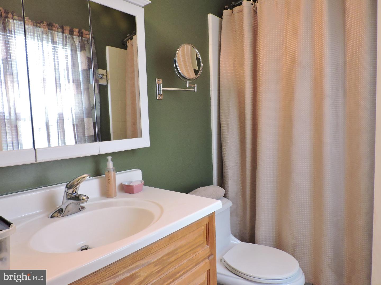 8 Glascow Road Westampton, NJ 08060 - Photo 10 of 18 Master Bathroom