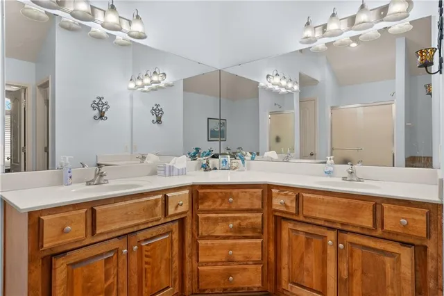 $475,000 | 1404 Northeast Whitestone Drive, Lee's Summit, MO 64086