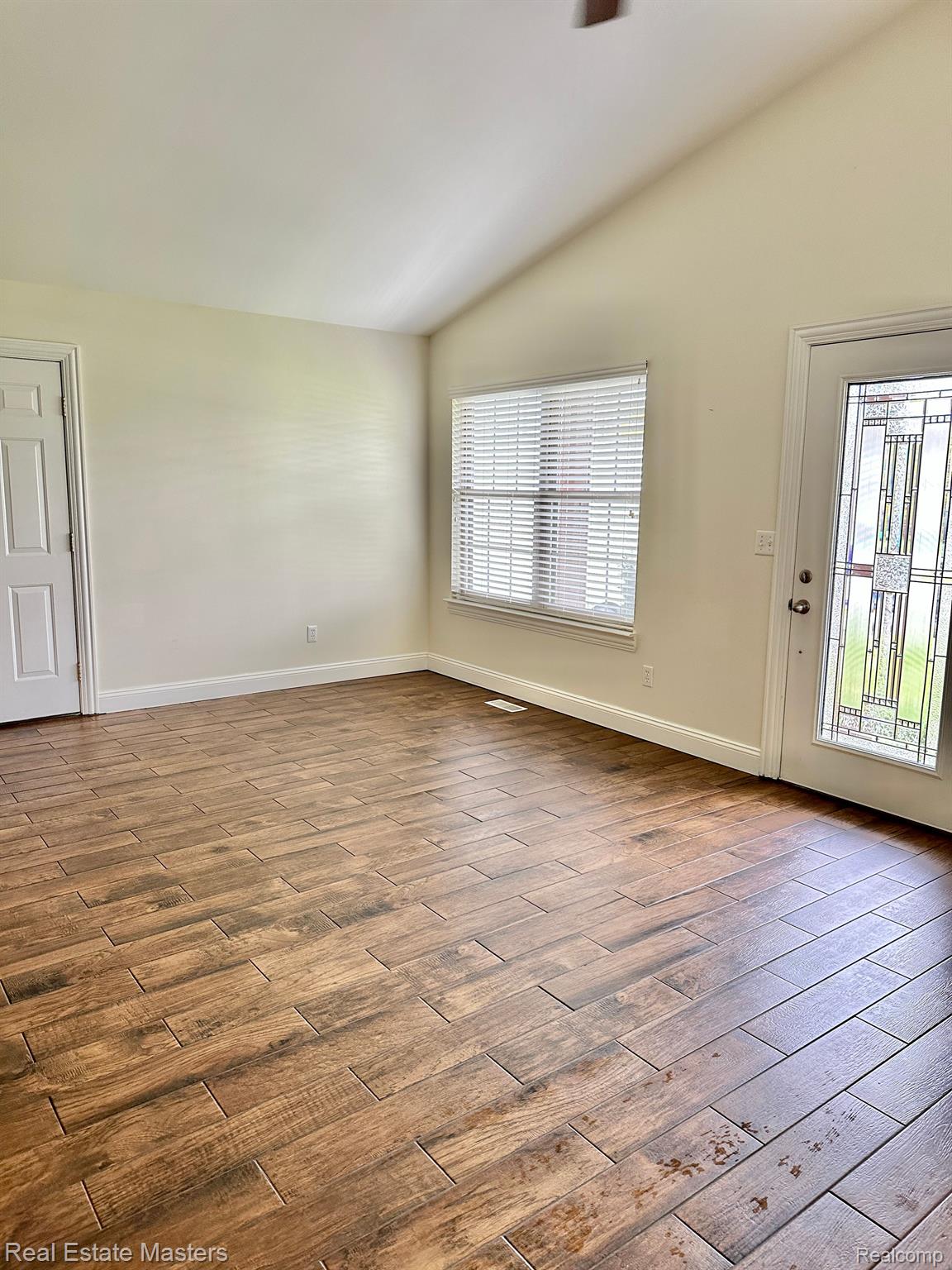 1041 Minnesota Road Port Huron, MI 48060 - Photo 11 of 39 Gallery Image 11