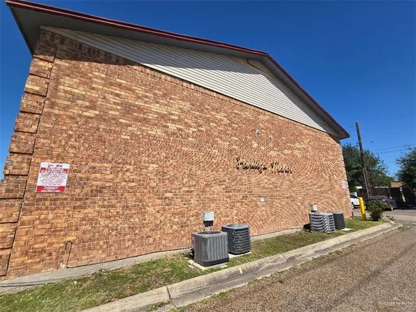 $725 | 106 South Bryan Road, Unit 13, Mission, TX 78572