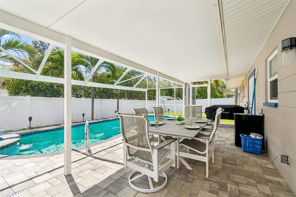 9045 Ridge Road Seminole, FL 33772 - Photo 29 of 39