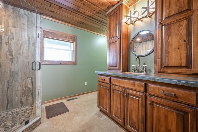 $499,000 | 576 Ridgeway Road, Sugar Tree, TN 38380