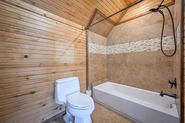 $499,000 | 576 Ridgeway Road, Sugar Tree, TN 38380