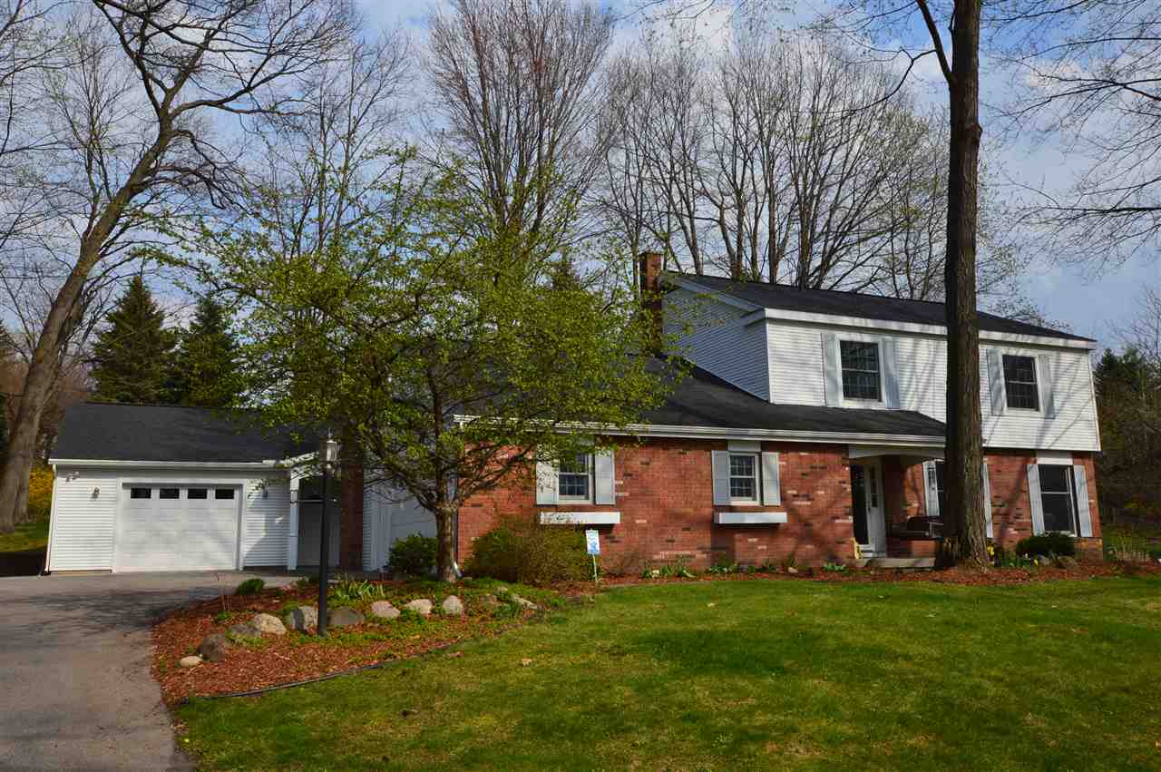 602 Bloomfield Road Traverse City, MI 49686 - Photo 1 of 67 1831156.JPG