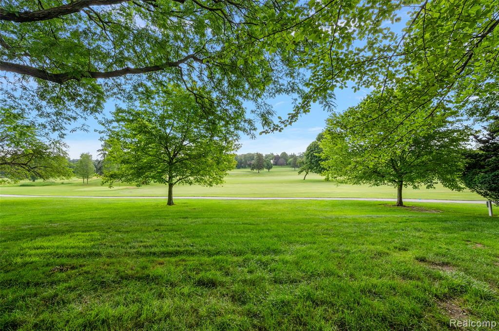 968 Golfview Court Rochester Hills, MI 48307 - Photo 41 of 42