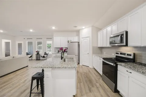 $425,000 | 109 Egret Drive, Bastrop, TX 78602