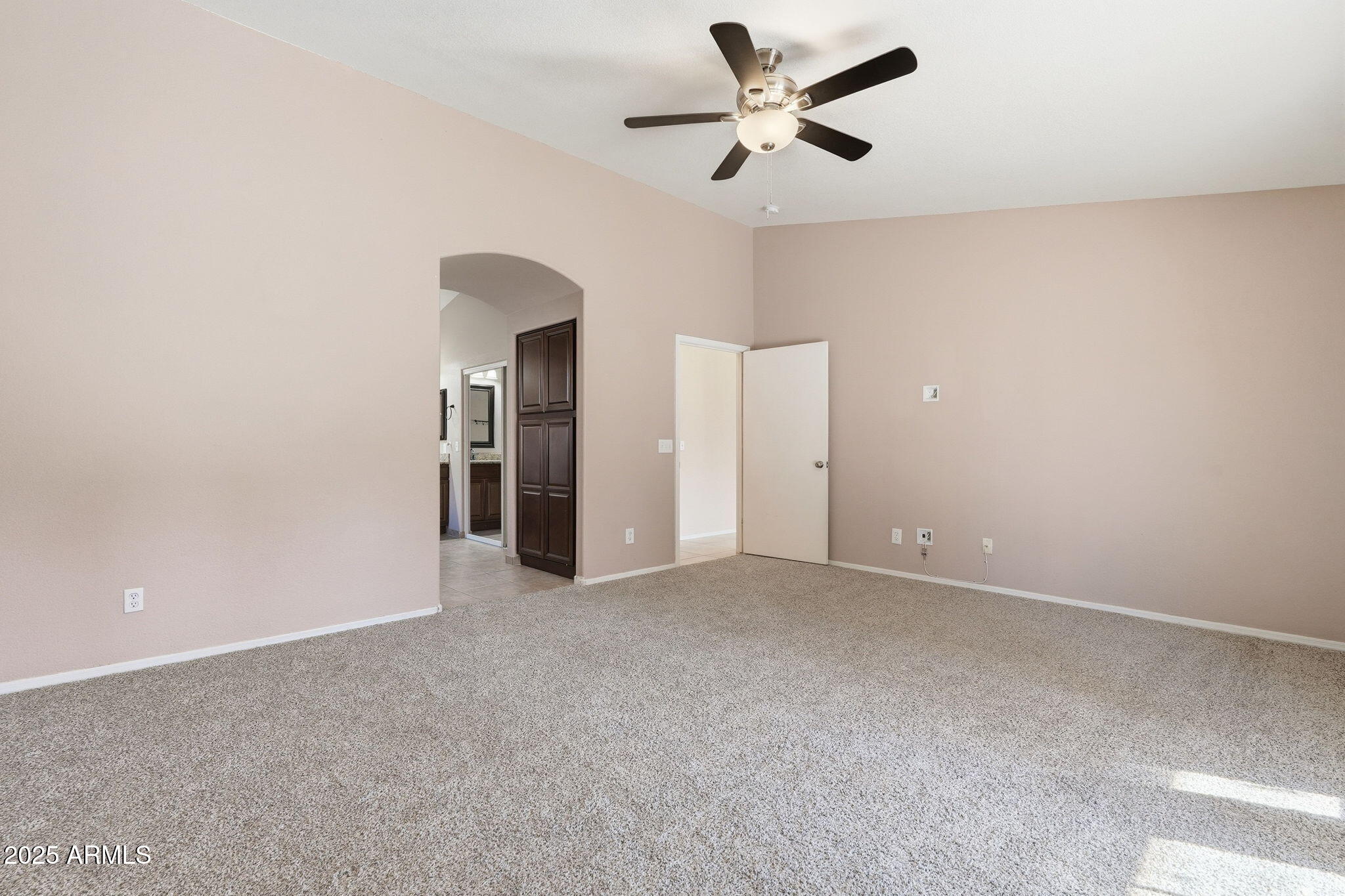 1619 East Carter Road Phoenix, AZ 85042 - Photo 34 of 56 a view of an empty room