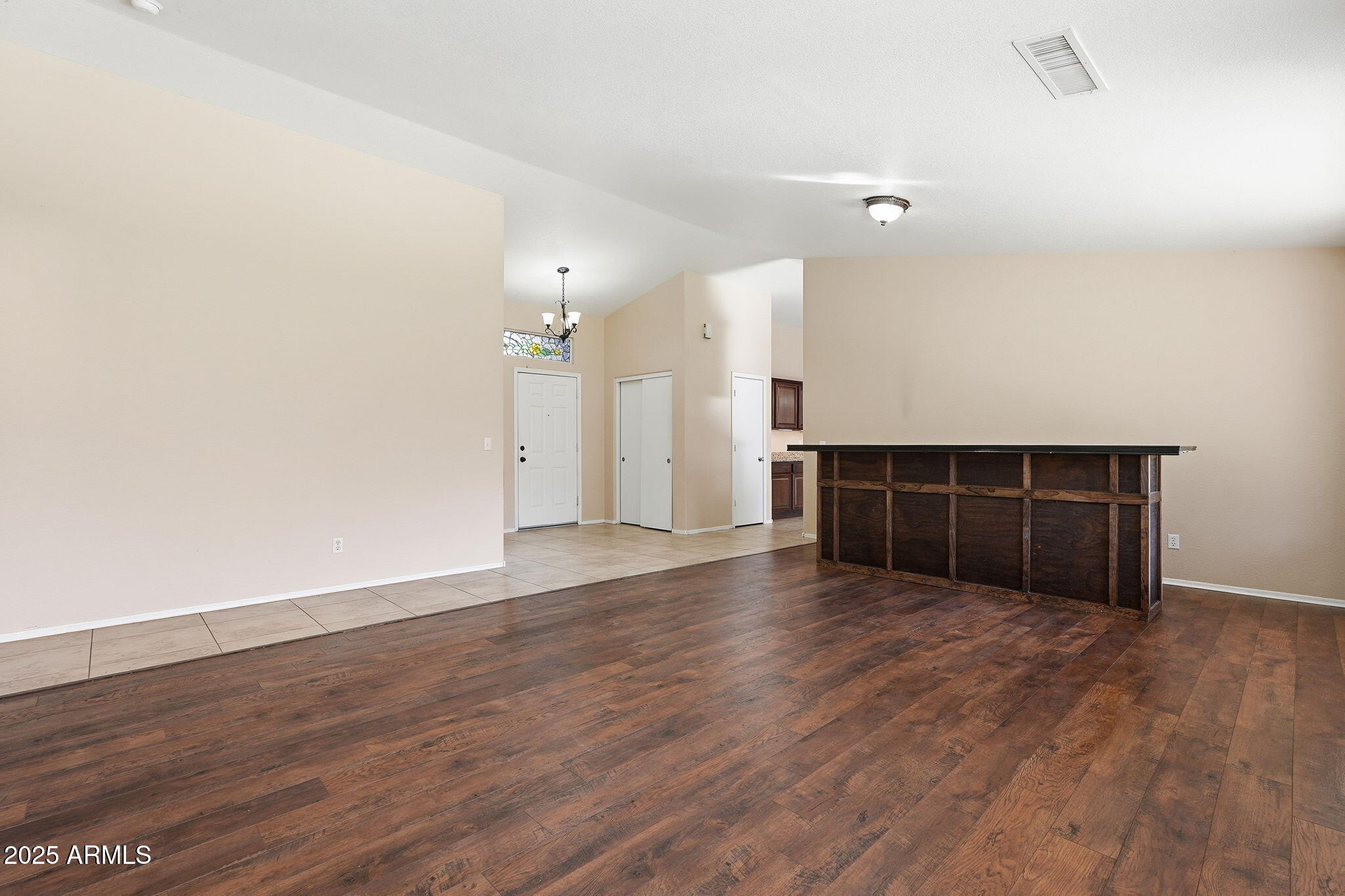 1619 East Carter Road Phoenix, AZ 85042 - Photo 9 of 56 009_ListerPros