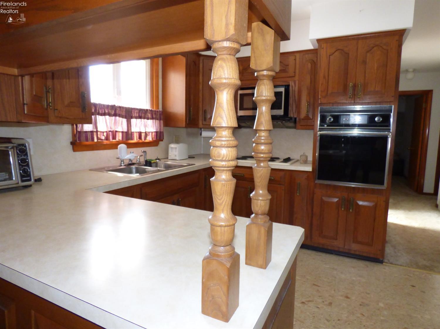 3618 West Harbor Road Port Clinton, OH 43452 - Photo 17 of 32 Gallery Image 17