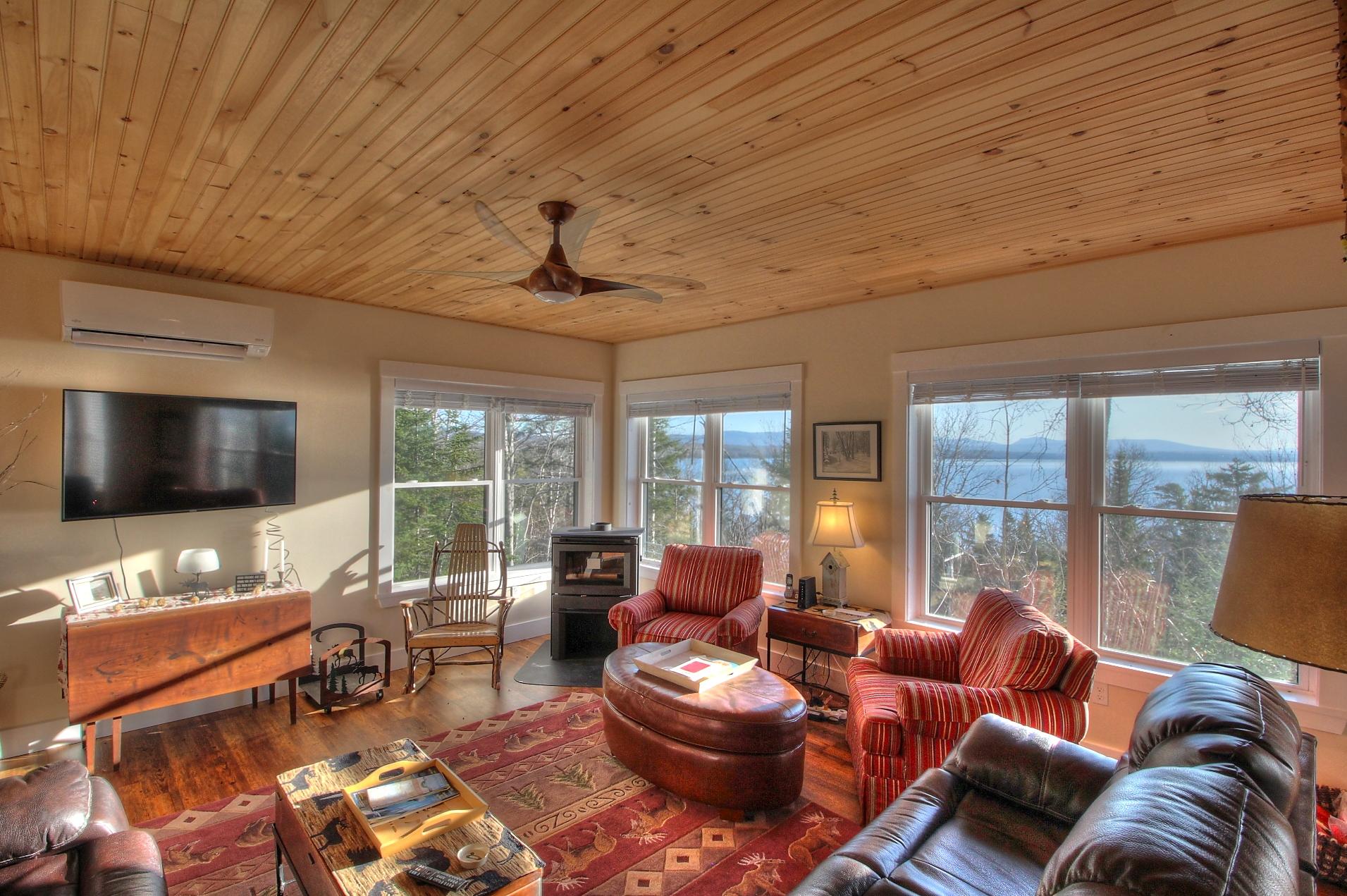 390 Bald Mountain Road Oquossoc, ME 04964 - Photo 13 of 23 121