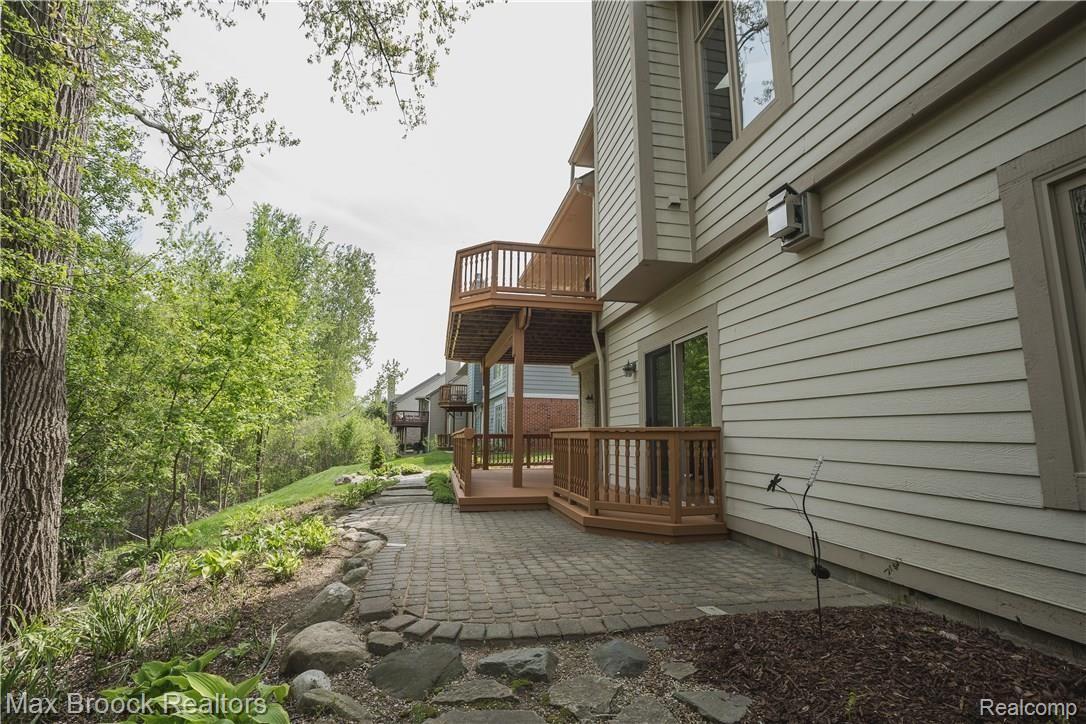 3147 Fairgrove Terrace, Unit 7 Rochester, MI 48309 - Photo 6 of 52 PATIO VIEW
