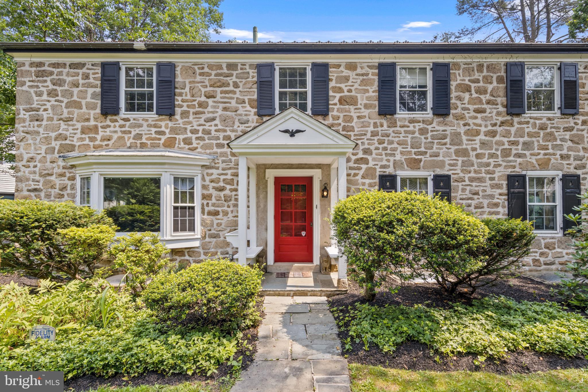 3915 Netherfield Road Philadelphia, PA 19129 - Photo 3 of 28 Beautiful Stone Colonial