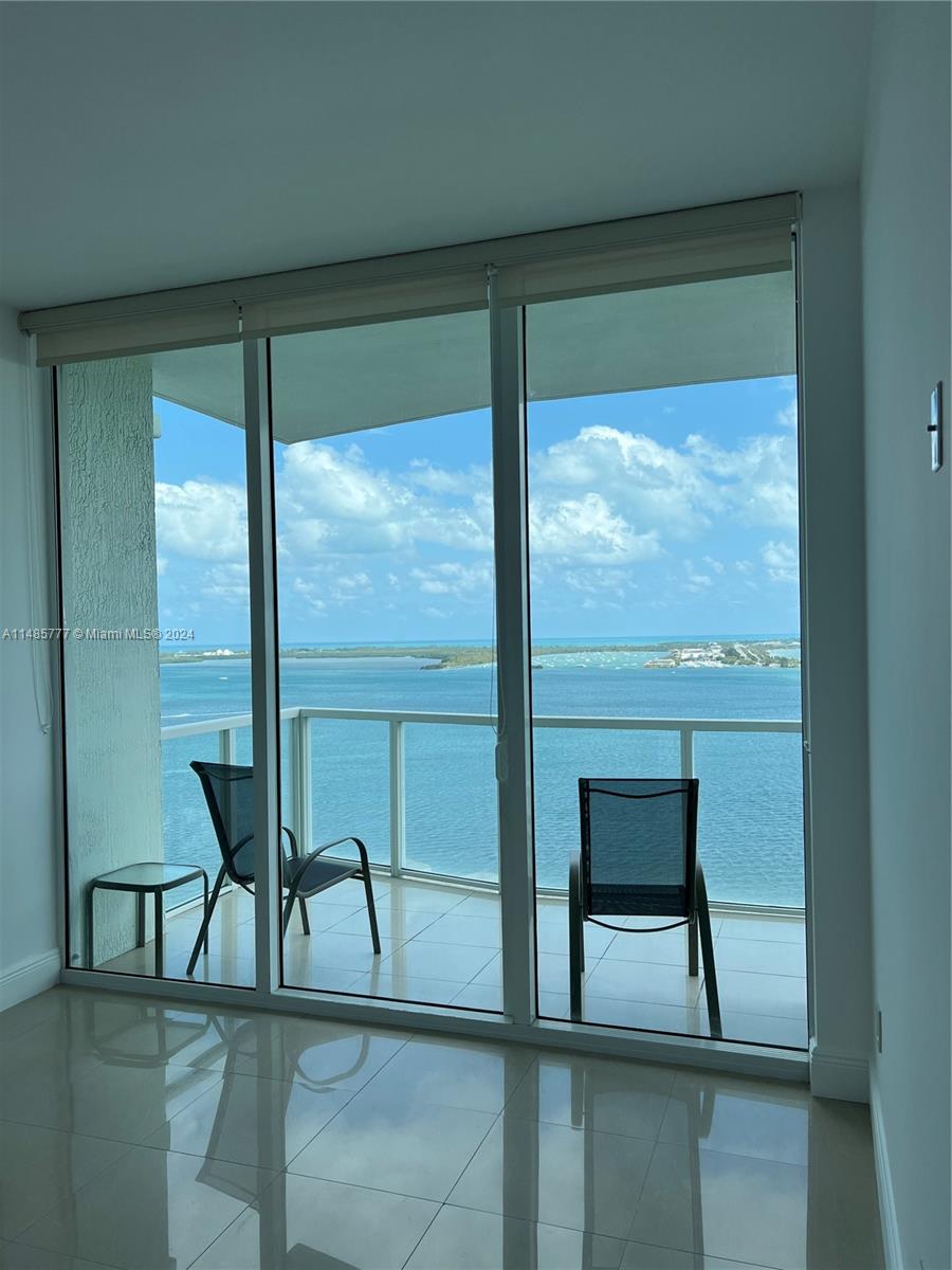 218 Southeast 14th Street, Unit TS107 Miami, FL 33131 - Photo 11 of 17