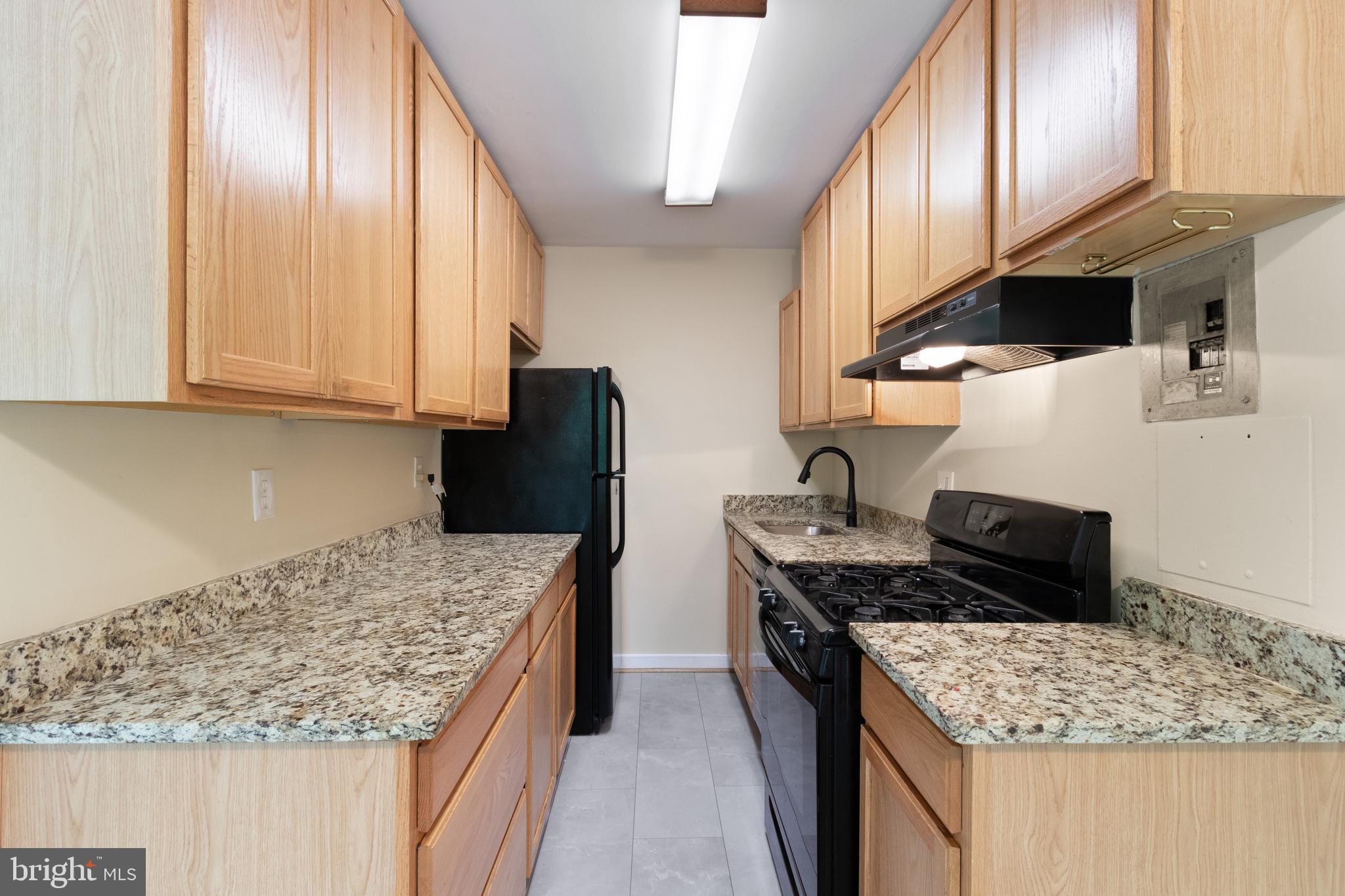 1200 South Arlington Ridge Road, Unit 102 Arlington, VA 22202 - Photo 6 of 15