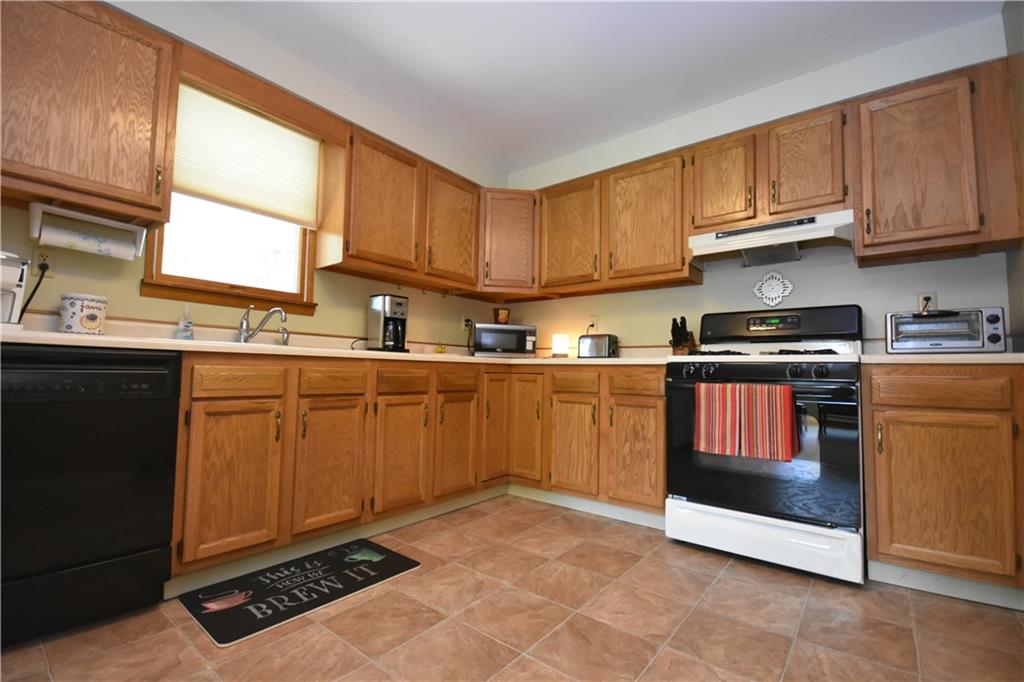 136 Cherry Valley Road Saxonburg, PA 16056 - Photo 8 of 22 Gallery Image 8