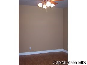 2032 East Edwards Street Springfield, IL 62703 - Photo 5 of 10