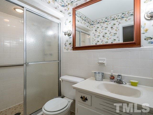240 Southeast Maynard Road Cary, NC 27511 - Photo 16 of 25 Gallery Image 16