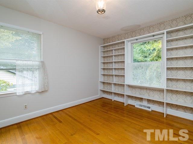 240 Southeast Maynard Road Cary, NC 27511 - Photo 18 of 25 Gallery Image 18
