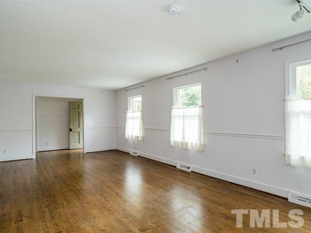 240 Southeast Maynard Road Cary, NC 27511 - Photo 4 of 25 Gallery Image 4