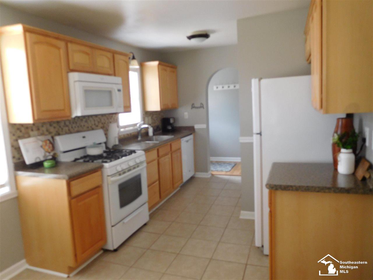 3028 9th Street Monroe, MI 48162 - Photo 17 of 20 50053315-16.JPG