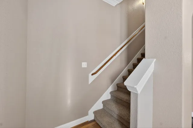 $200,000 | 320 Cathedral Square, Beaumont, TX 77701