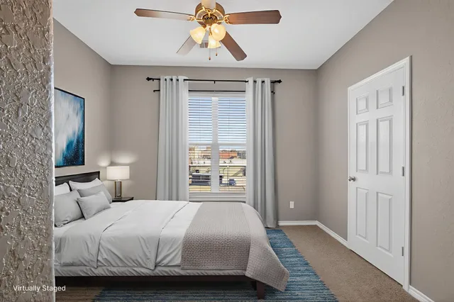 $200,000 | 320 Cathedral Square, Beaumont, TX 77701